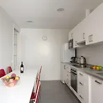أبارتمنتوس روندا دي سانت باو 1 شقة *
