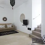 أبارتمنتوس روندا دي سانت باو 1 شقة